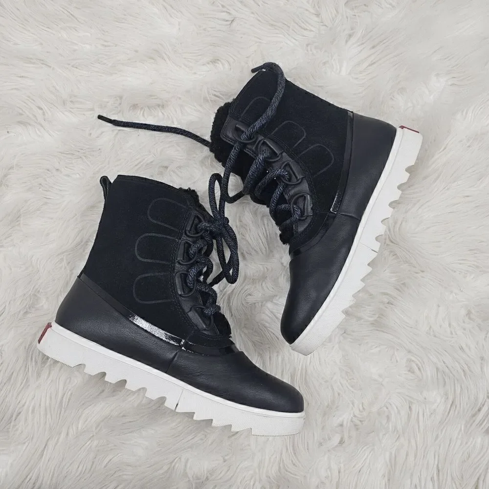Sorel Women’s Joan of Arctic Next Lite Black/ Sea Salt Waterproof Boots Size 8